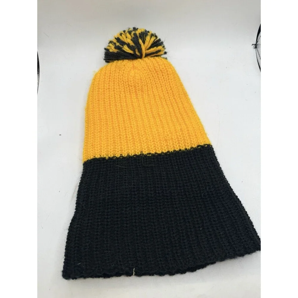 Vintage Style 1982 Universal Studios ET Movie Patch Pom Knitted Beanie Hat